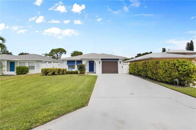 Picture of 683 94Th Ave N, Naples FL 34108