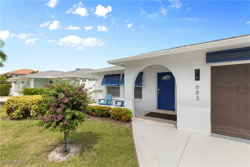 Picture of 683 94Th Ave N, Naples FL 34108