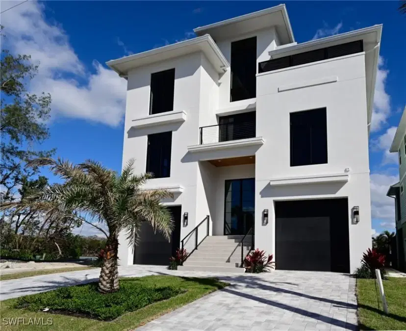 Picture of 26415 Bay Rd, Bonita Springs FL 34134