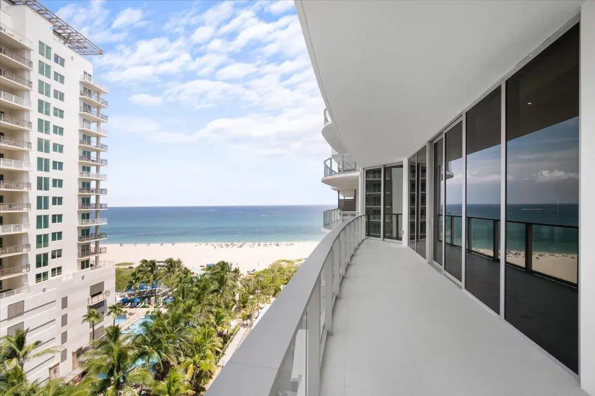 Picture of 3100 N Ocean Drive 1009, Singer Island, FL 33404