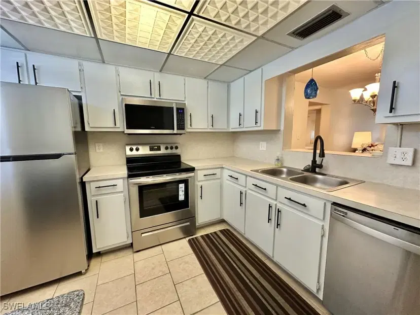 Picture of 2828 Jackson St E-3, Fort Myers FL 33901
