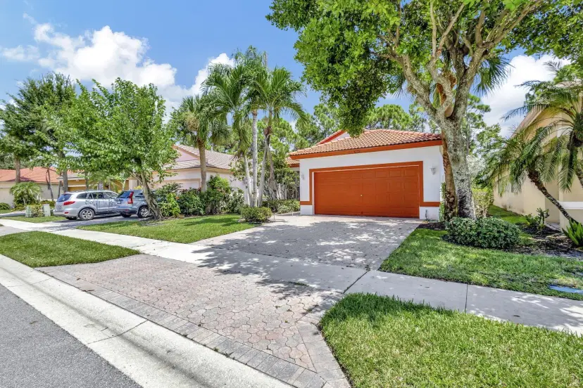 Picture of 8223 Bellafiore Way, Boynton Beach FL 33472