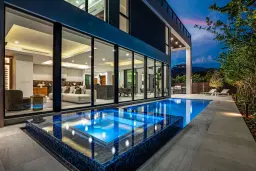 Picture of 2000 Harbourview Dr, Fort Lauderdale, FL 33316