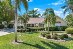 Picture of 840 S Town And River Dr, Fort Myers, FL 33919