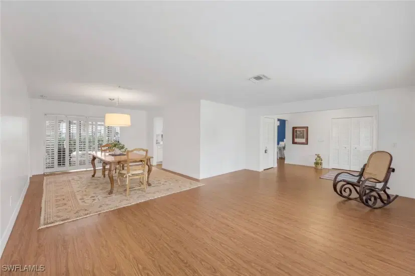 Picture of 840 S Town And River Dr, Fort Myers FL 33919