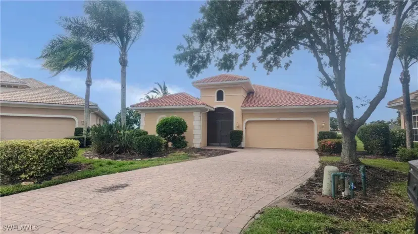 Picture of 6733 Bent Grass Dr, Naples FL 34113