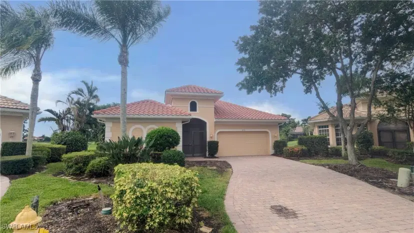Picture of 6733 Bent Grass Dr, Naples FL 34113