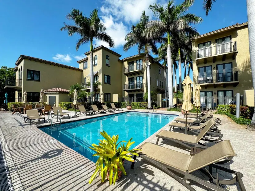 Picture of 615 Via Villagio, Hypoluxo FL 33462