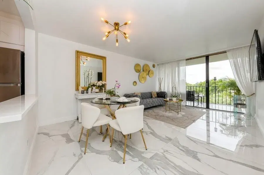 Picture of 1830 Embassy Drive 503, West Palm Beach, FL 33401