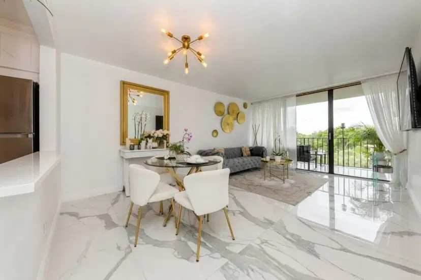 Picture of 1830 Embassy Drive 503, West Palm Beach FL 33401