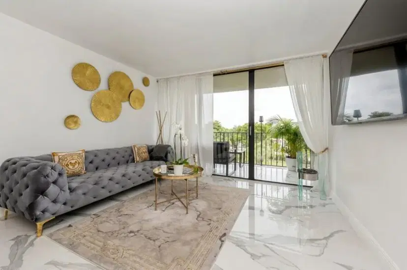 Picture of 1830 Embassy Drive 503, West Palm Beach FL 33401