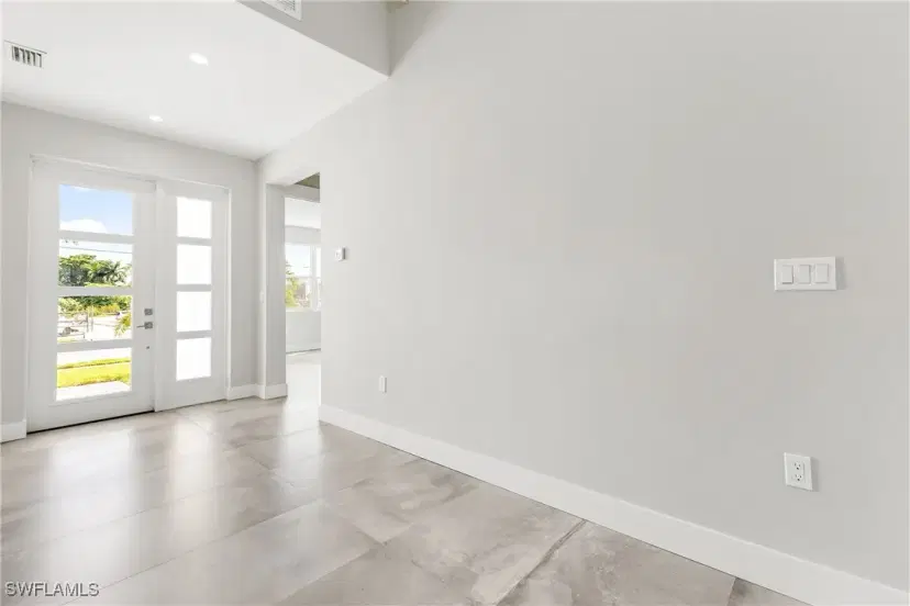 Picture of 1415 13Th Ave N, Naples FL 34102
