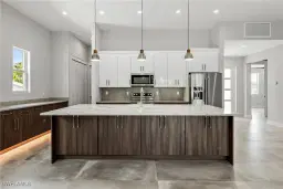 Picture of 1415 13Th Ave N, Naples, FL 34102