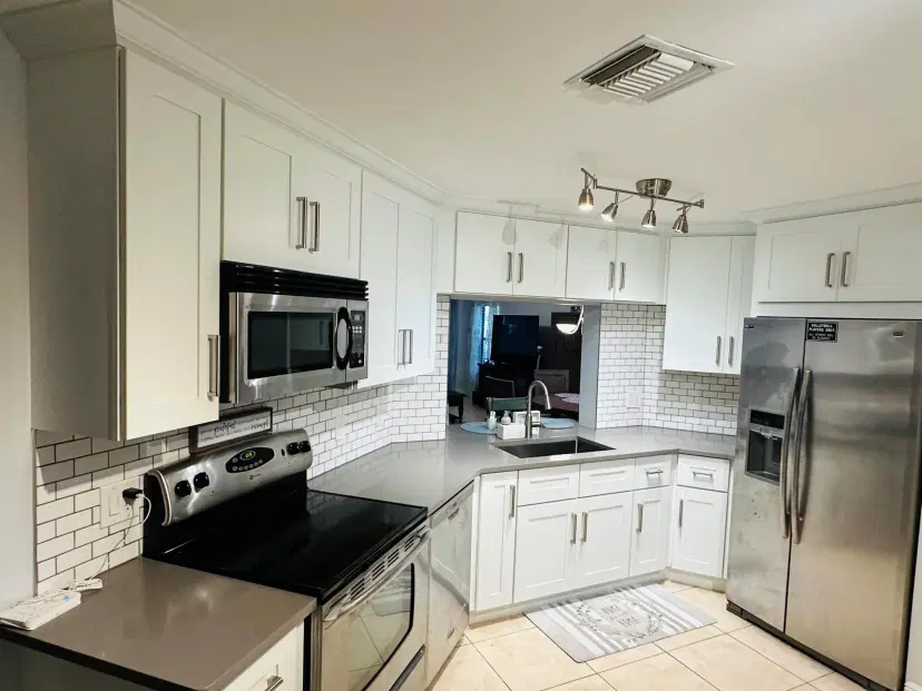 Picture of 12724 Shoreline Drive E, Wellington FL 33414