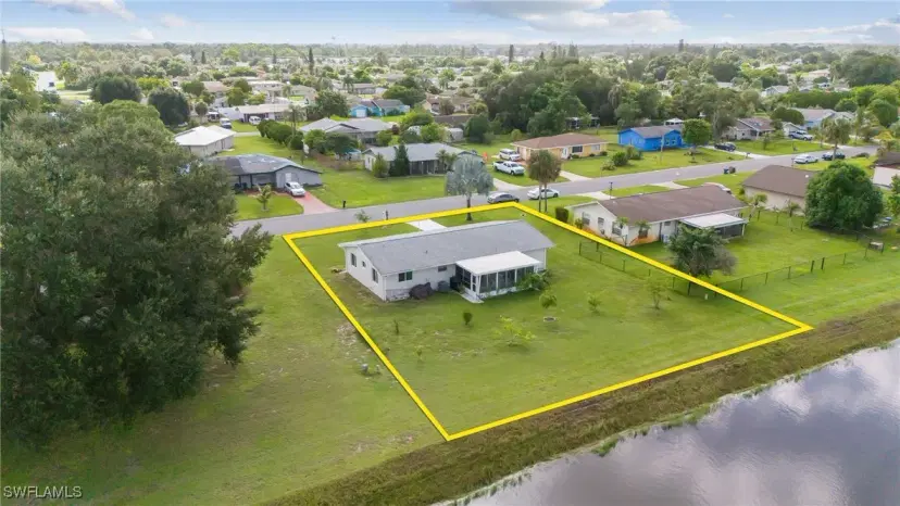Picture of 1535 Medford Pl, Lehigh Acres FL 33936