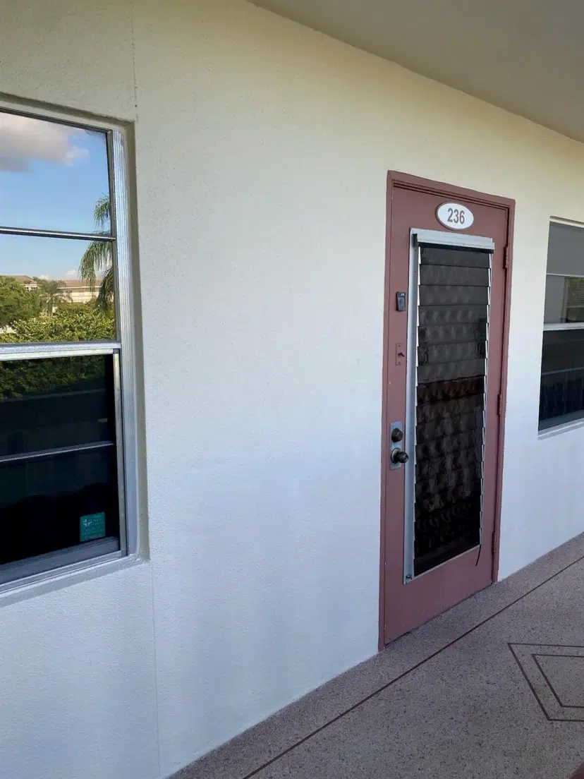 Picture of 236 Preston F F, Boca Raton FL 33434