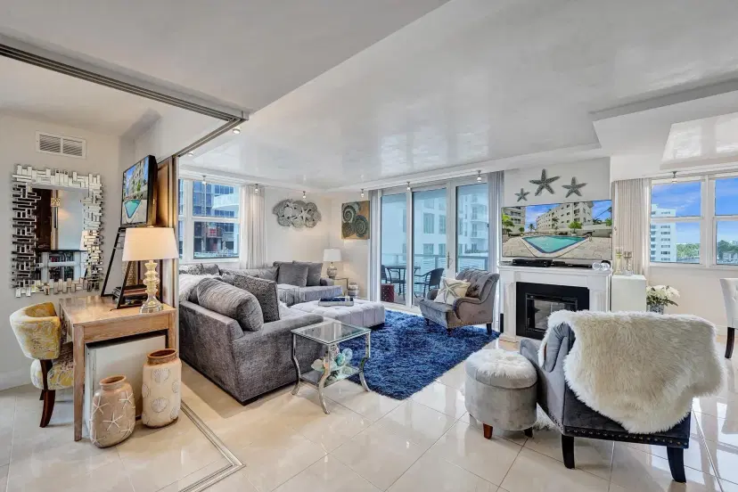 Picture of 209 N Fort Lauderdale Beach Blvd 5C, Fort Lauderdale FL 33304
