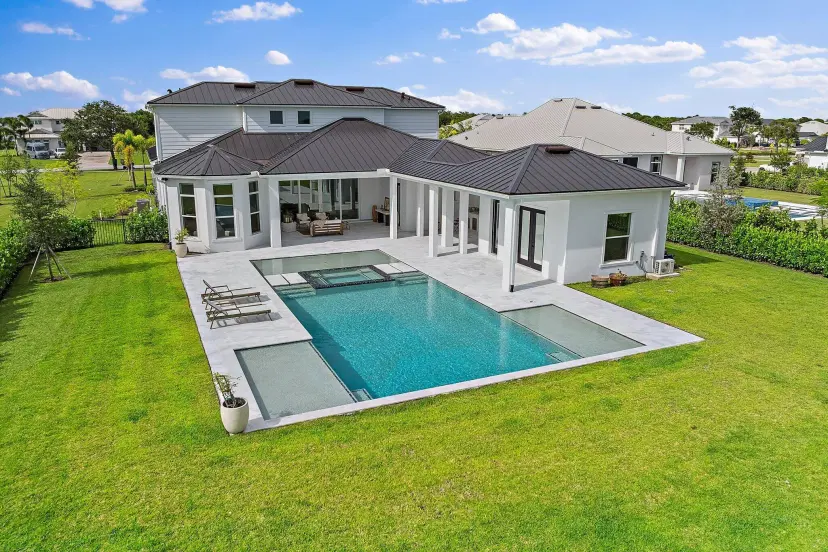 Picture of 20084 SE Bridgewater Drive, Jupiter FL 33458