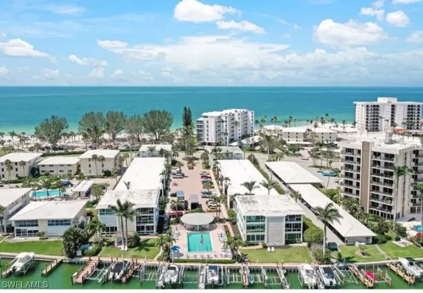 Picture of 2100 Gulf Shore Blvd N 118, Naples FL 34102