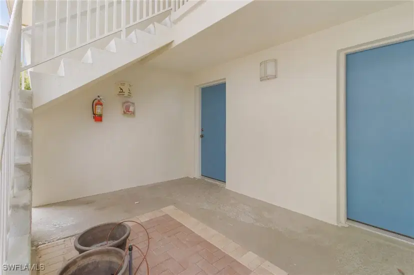 Picture of 2100 Gulf Shore Blvd N 118, Naples FL 34102