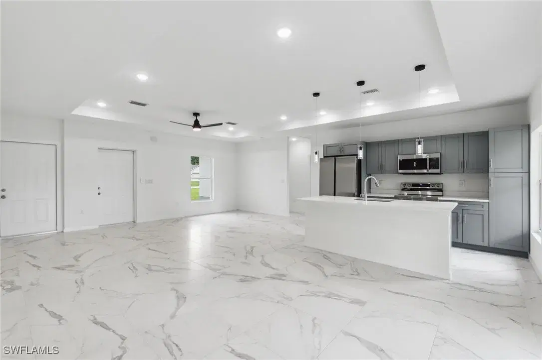 Picture of 3919 Sunset Rd, Lehigh Acres, FL 33971