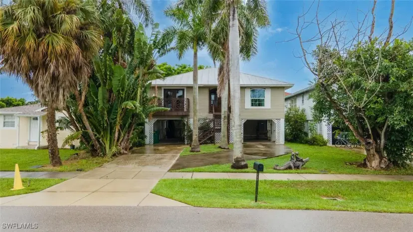 Picture of 1031 Ridge St, Naples FL 34103
