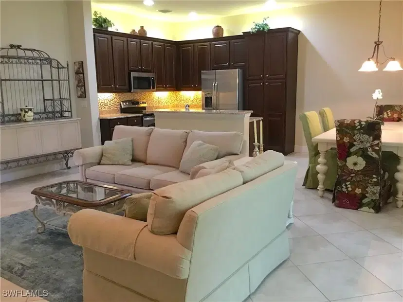 Picture of 6526 Monterey Pt 102, Naples FL 34105