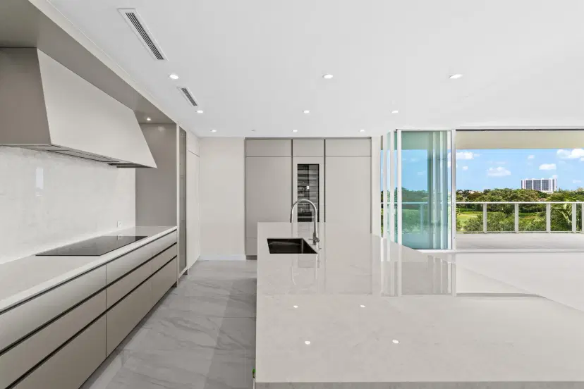 Picture of 220 SE Mizner Boulevard 523, Boca Raton FL 33432