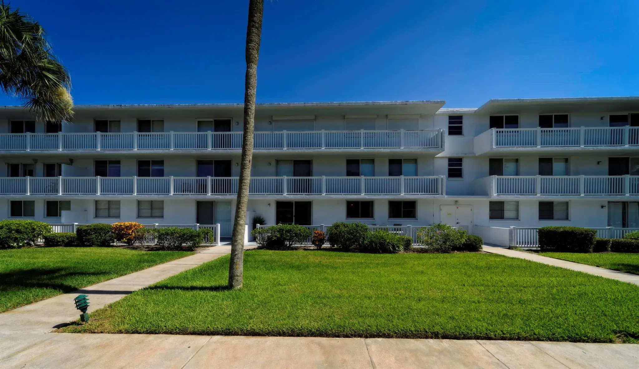 Picture of 3190 N Atlantic Avenue 131, Cocoa Beach, FL 32931