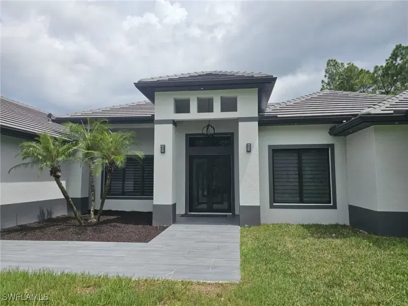 Picture of 1708 Oak Ave, Lehigh Acres FL 33972