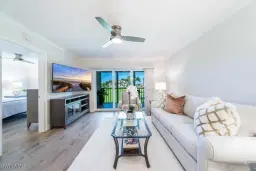 Picture of 9 High Point Cir N 208, Naples, FL 34103