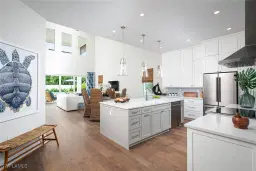 Picture of 158 Cambria Ln, Naples, FL 34112