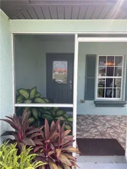 Picture of 125 NW 6Th Pl, Cape Coral, FL 33993