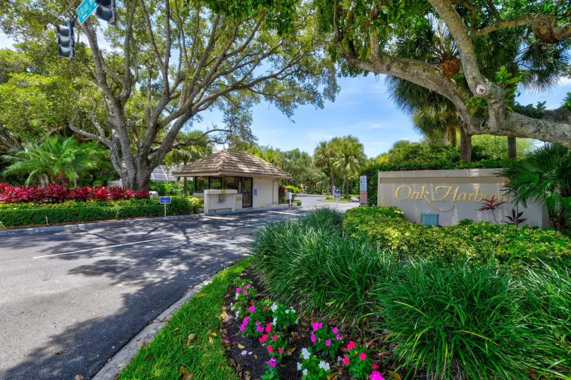 Picture of 311 Oak Harbour Drive 311, Juno Beach FL 33408