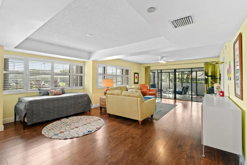 Picture of 311 Oak Harbour Drive 311, Juno Beach FL 33408