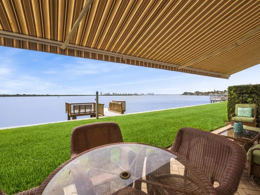 Picture of 52 Yacht Club Drive 103, North Palm Beach FL 33408