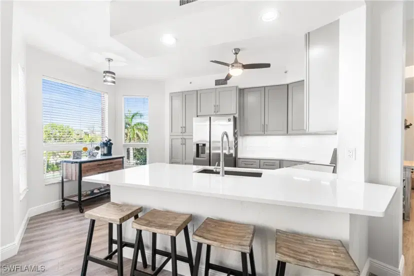 Picture of 150 Lenell Rd 304, Fort Myers Beach FL 33931