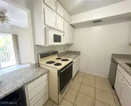 Picture of 2828 Jackson St D-8, Fort Myers, FL 33901