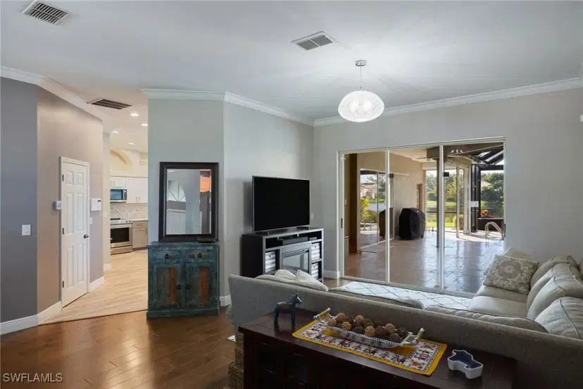Picture of 8670 Kilkenny Ct, Fort Myers FL 33912