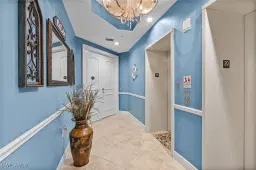 Picture of 2090 W First St 2007, Fort Myers, FL 33901