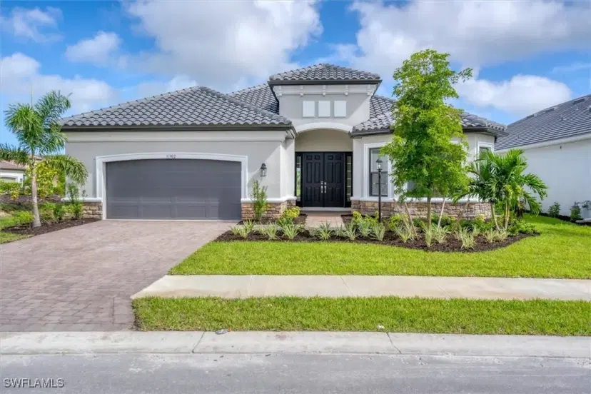 Picture of 11902 Raggio Dr, Fort Myers FL 33913