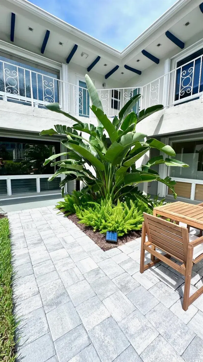 Picture of 414 Seasage Drive 3, Delray Beach FL 33483