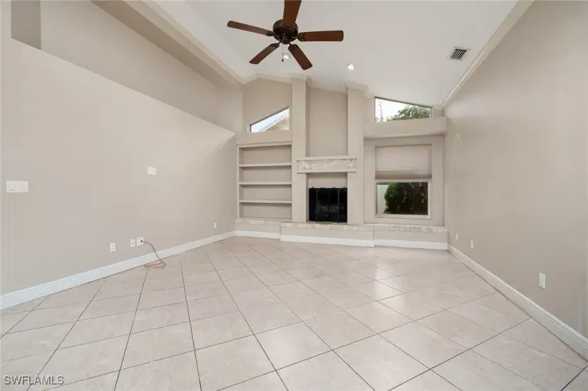 Picture of 6975 Highland Park Cir, Fort Myers FL 33966