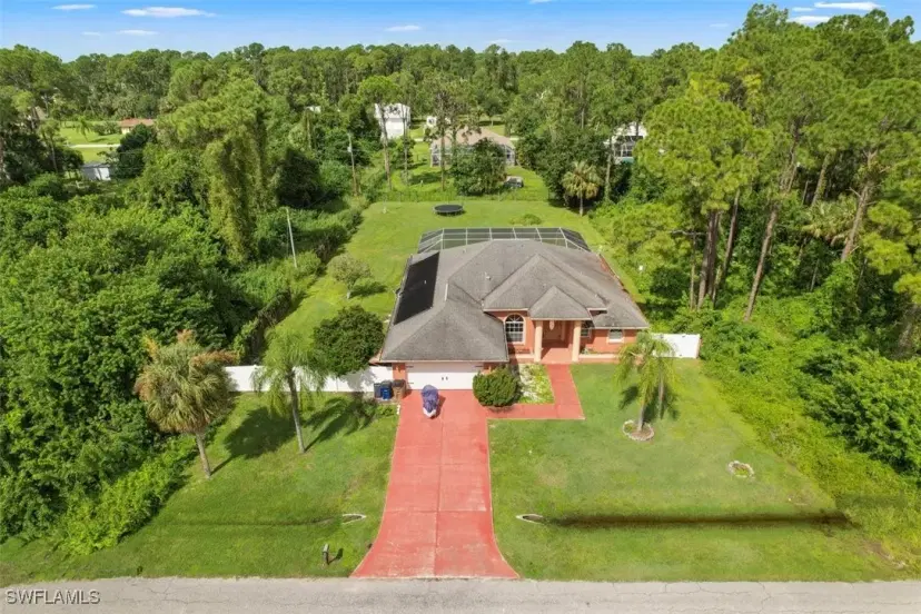 Picture of 811 Jefferson Ave, Lehigh Acres FL 33936