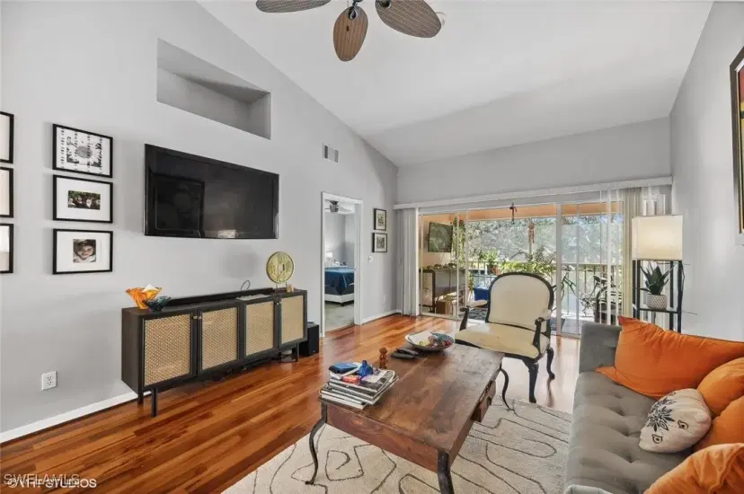 Picture of 760 Wiggins Lake Dr 203, Naples FL 34110