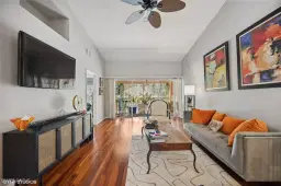 Picture of 760 Wiggins Lake Dr 203, Naples, FL 34110