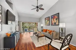 Picture of 760 Wiggins Lake Dr 203, Naples, FL 34110