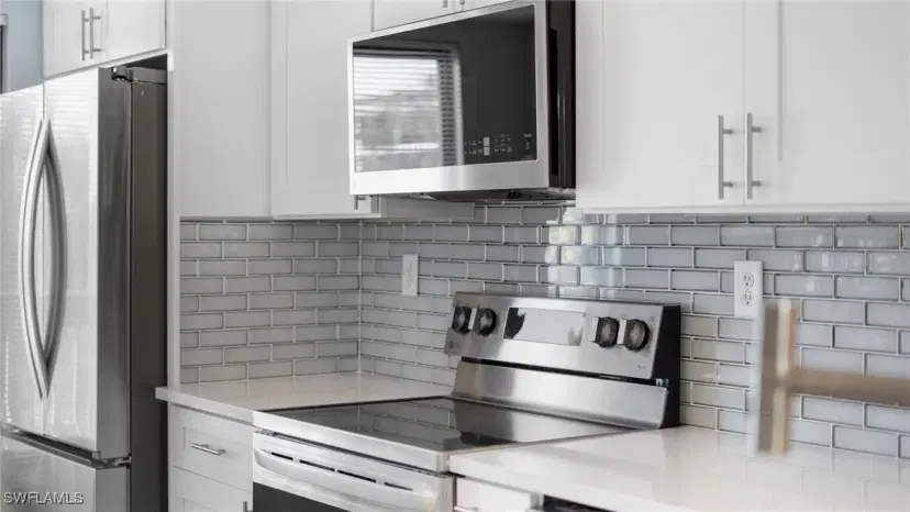 Picture of 2777 W Gulf Dr 104, Sanibel FL 33957