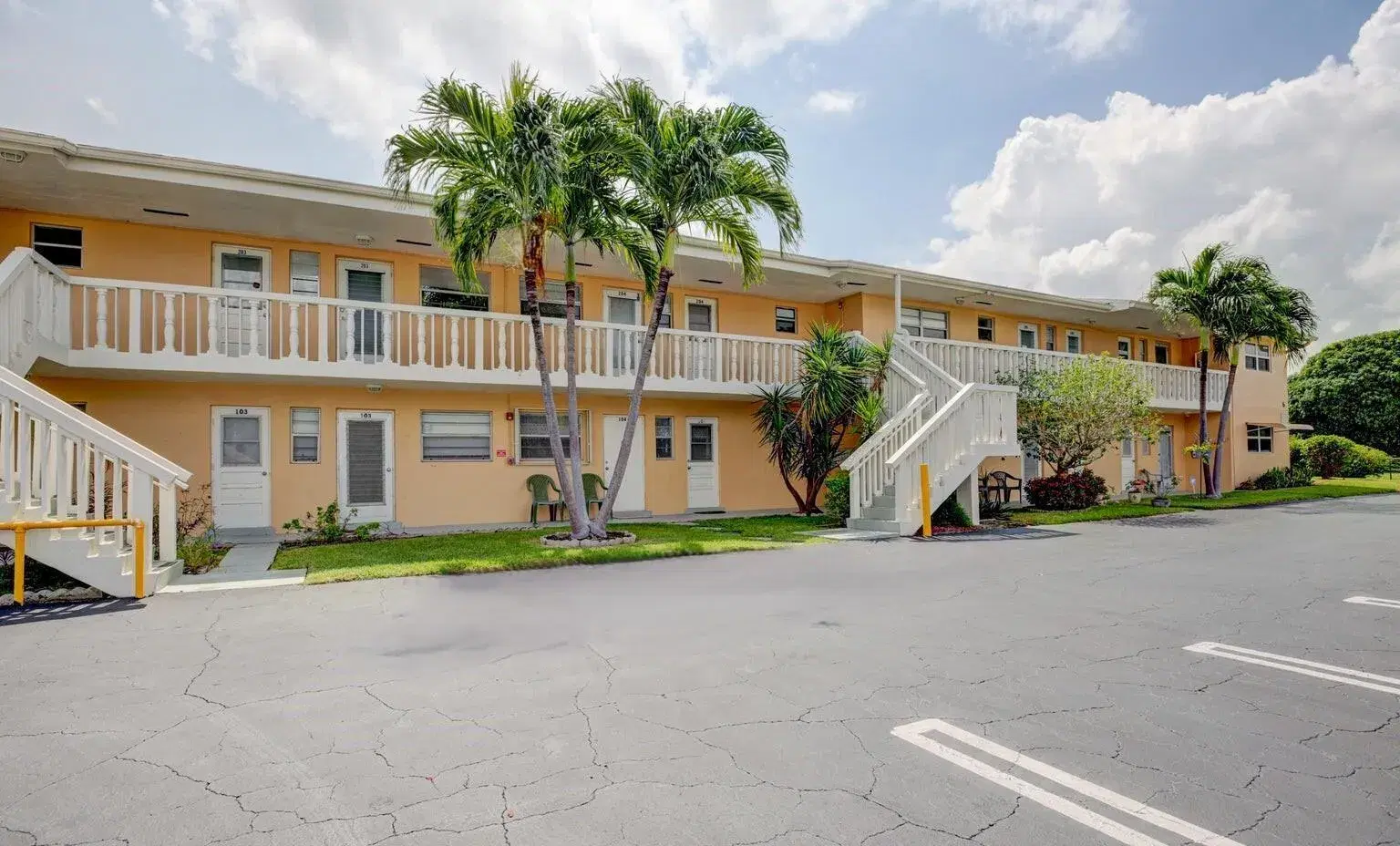 Picture of 108 NE 20Th Avenue 205, Boynton Beach, FL 33435