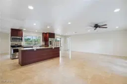 Picture of 3726 SE Santa Barbara Pl, Cape Coral, FL 33904